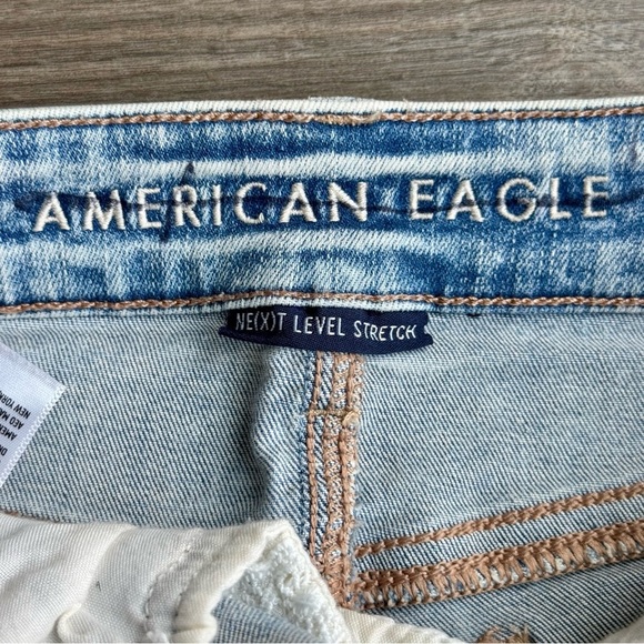 American Eagle Shortie Denim Shorts Lace Distressed Light Wash Size 0 - Picture 3 of 11